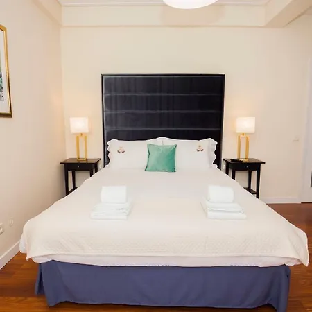 Ml Charming * Oporto